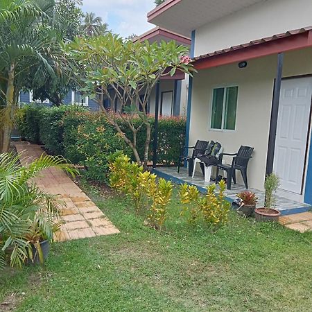 Airee Mini House Hostel Bang Tao Beach  Exterior photo
